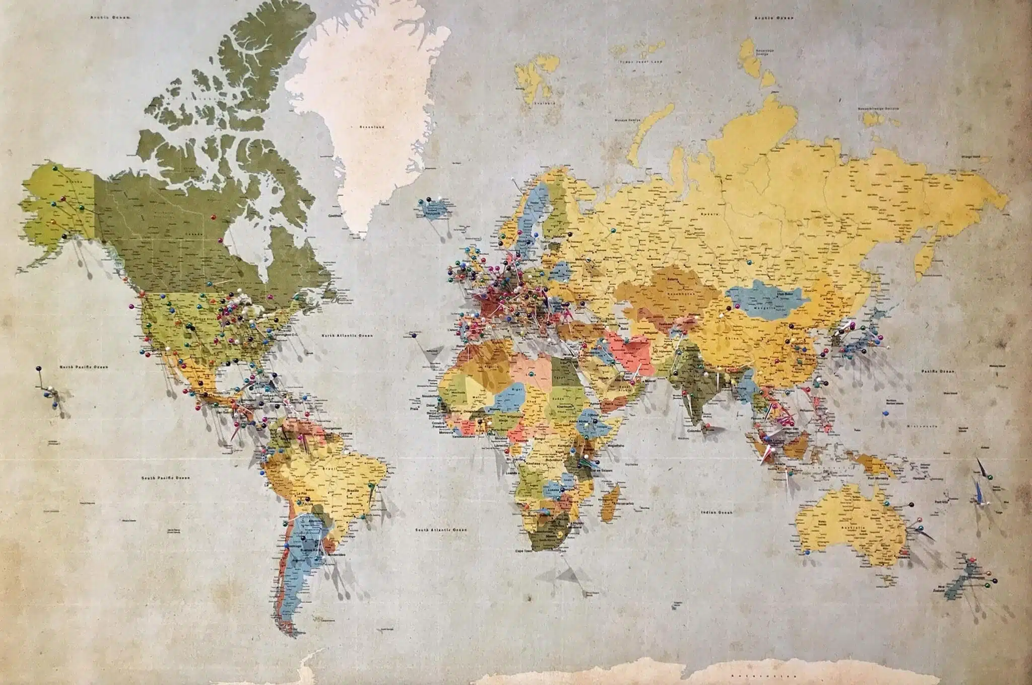 Carte des cinq continents