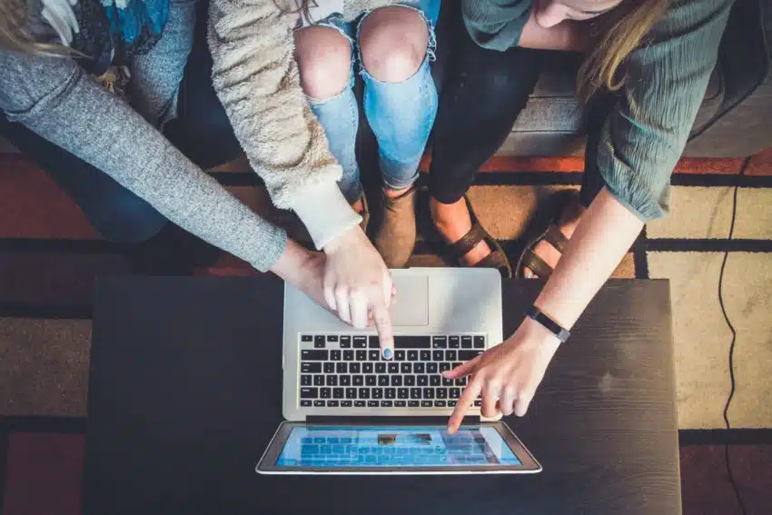 UoPeople students using online learning tools for class