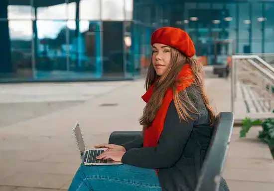 a female college student earning her degree online