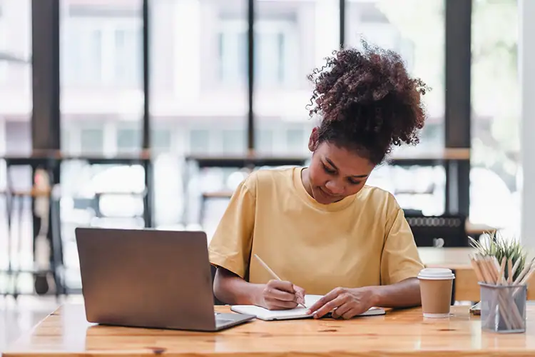 What is it like to study at University of the People?